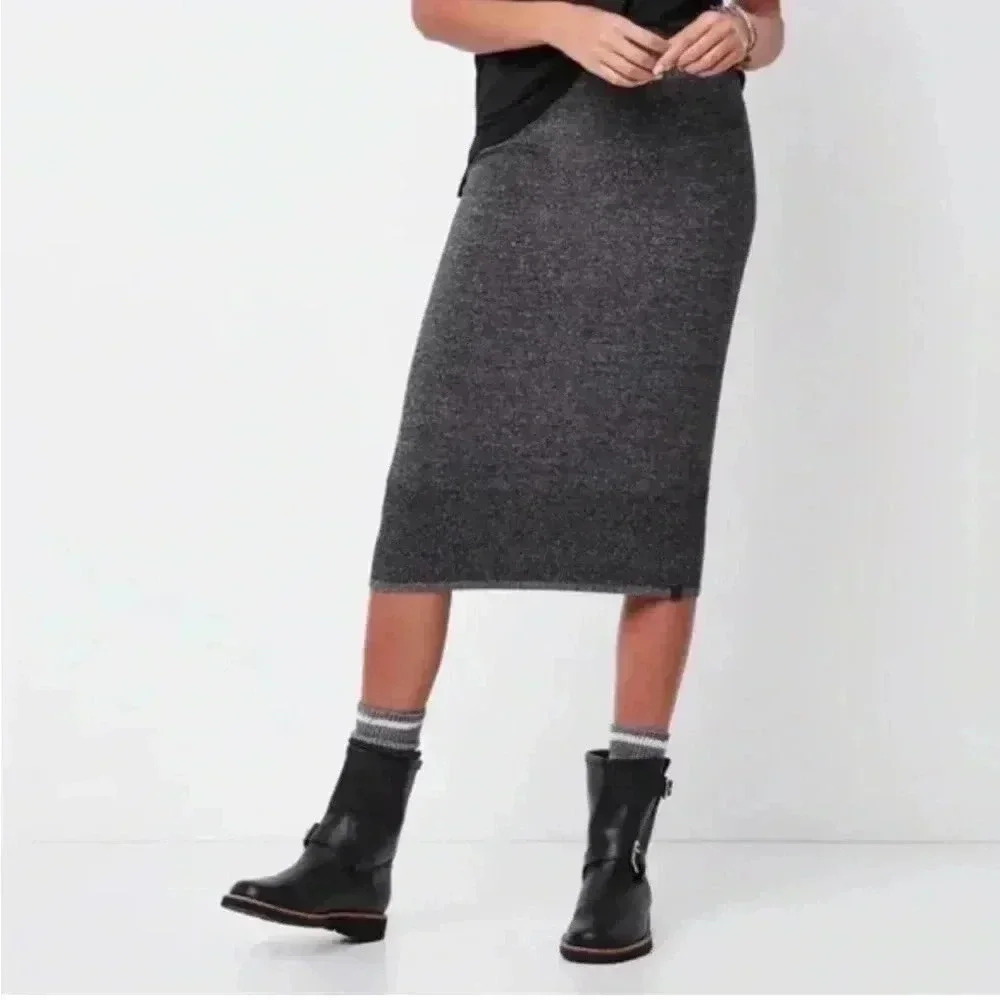 Roots casual heathered grey stylish trendy knee length bodycon chalet skirt M
